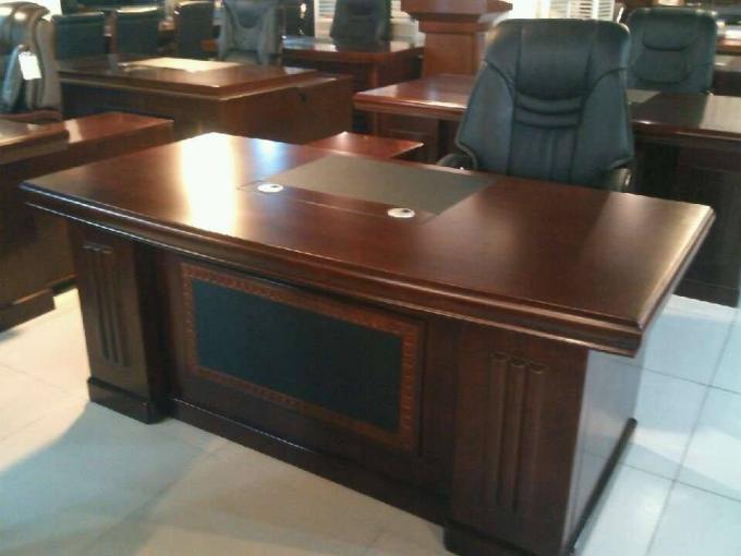 贅沢な主任木ワークステーション机/美しく堅い木製の執行部の机