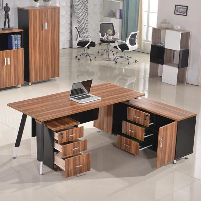 OEMは装飾的なカシ コンピュータ机/MFCの仕上げのチェリーの木製のオフィスのテーブルを整備します