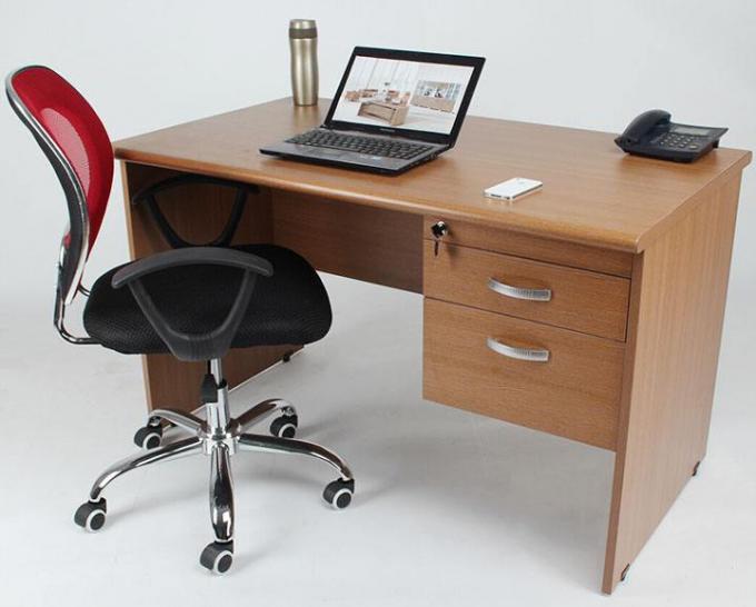新しい設計テーブルの設計カシ色のオフィス用家具のモダンなデザインの家具コンピュータ テーブル