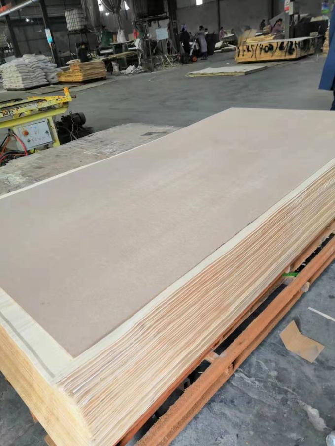 高密度MDFの家具板/木製MDFのベニヤ シート10-25mmの厚さ