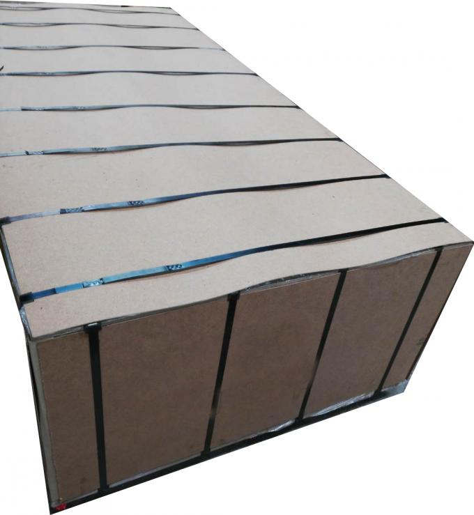 紫外線表面材料ISO9001 Certificatationを持つ光沢度の高い薄板にされたMDF板