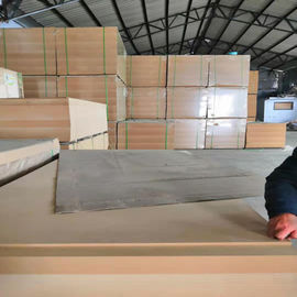 18mm Laminated MDF Board E2 Formaldehyde Emission Poplar Core For Furniture